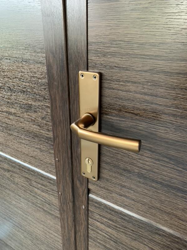 Dvojkrídlová garážová brána ETILA WIND | hladký panel | drevoimitácia 6